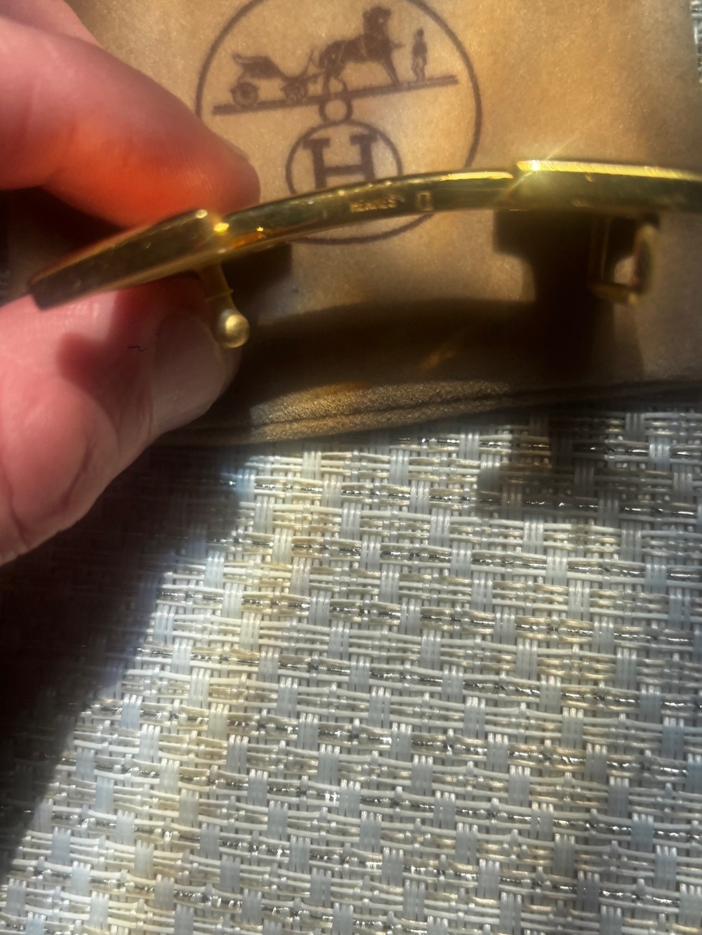 Hermès Gold H Belt Buckle 32mm with Original Dust Bag - Picture 2 of 3